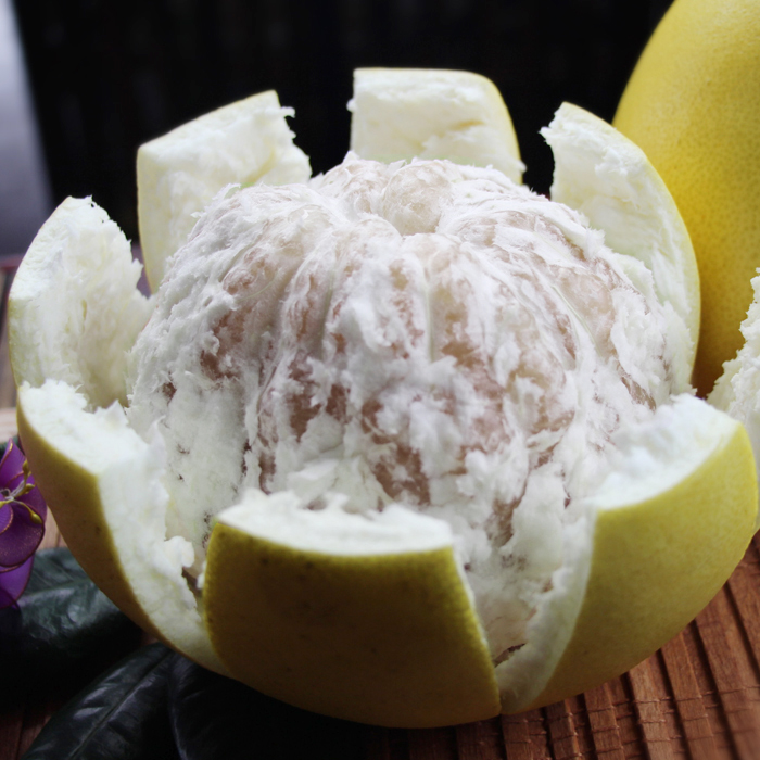 White honey  pomelo
